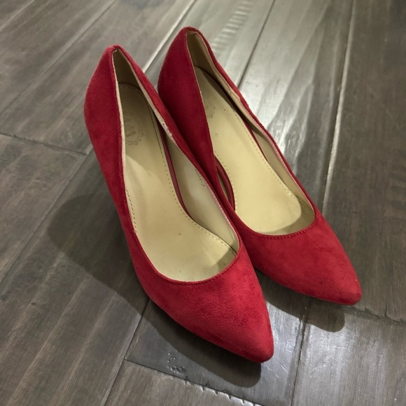Ollio Red Heels - Picture 1 of 4